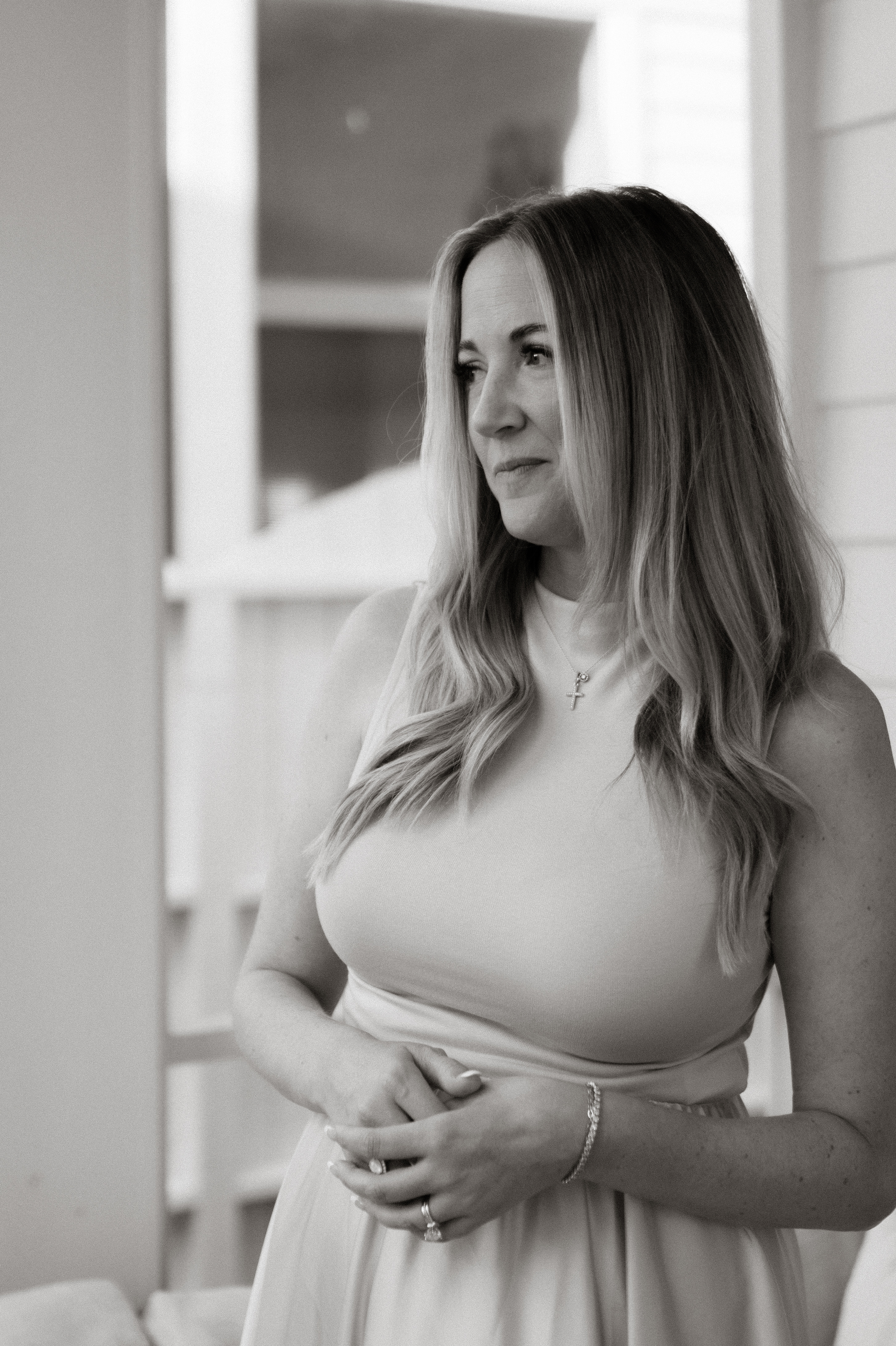 Jenn Eusterwiemann, TFW Global scalping educator, teaching fibonacci retracement levels on a live chart