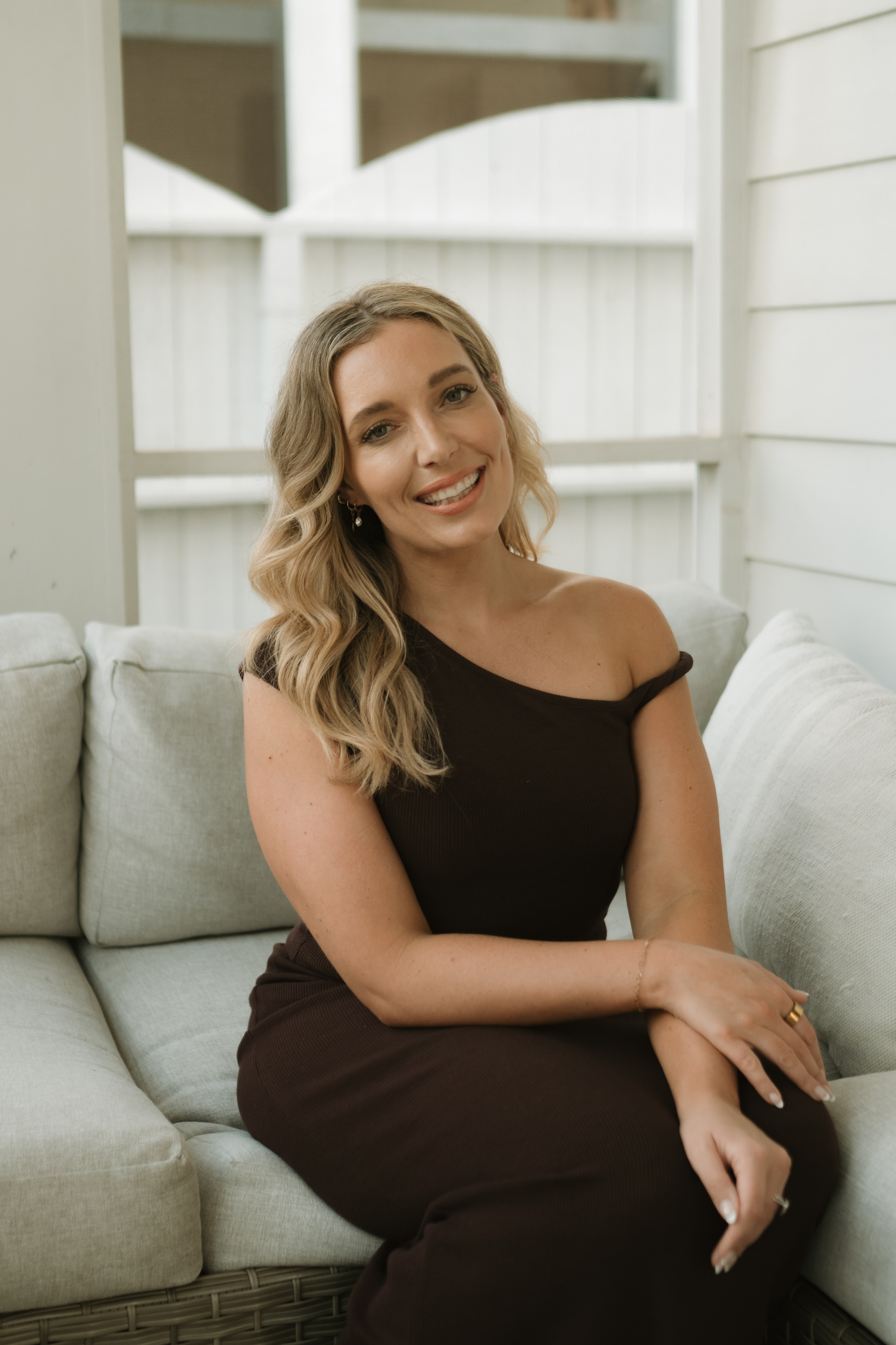 Jemma Wilson, TFW Global co-founder and mindset coach, speaking to women traders about the emotional side of consistent trading